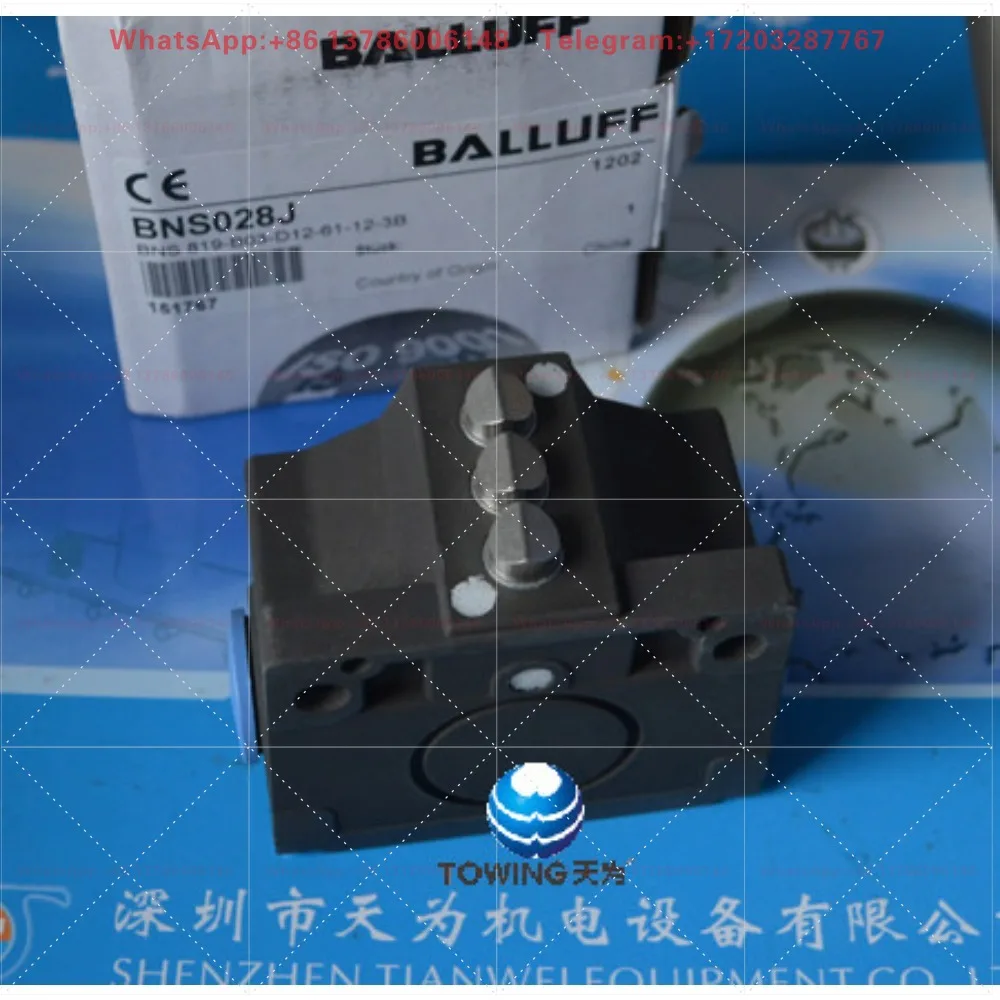 BNS 819 - B 03 - D12 - 61-12-3 B German Balluff Sensor