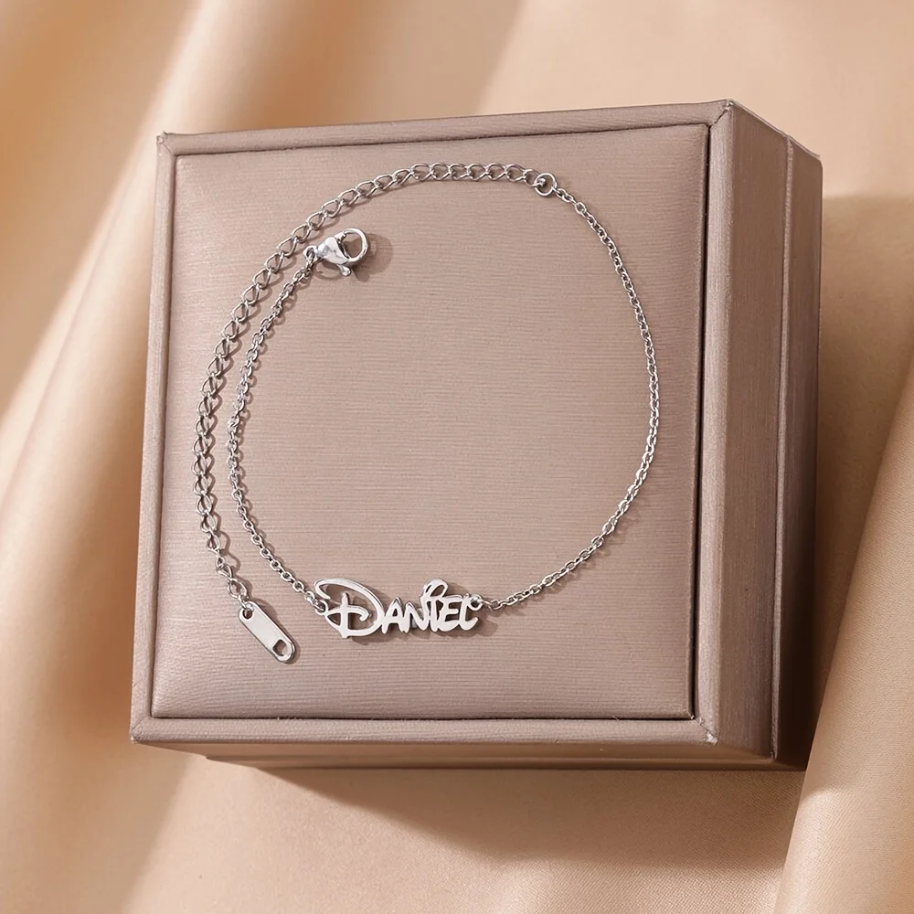 1Pc English Letter Charming Name Pendant Anklet for Women, Minimalist Jewelry Collarbone Chain Foot Anklet, Bohemian Style Gift