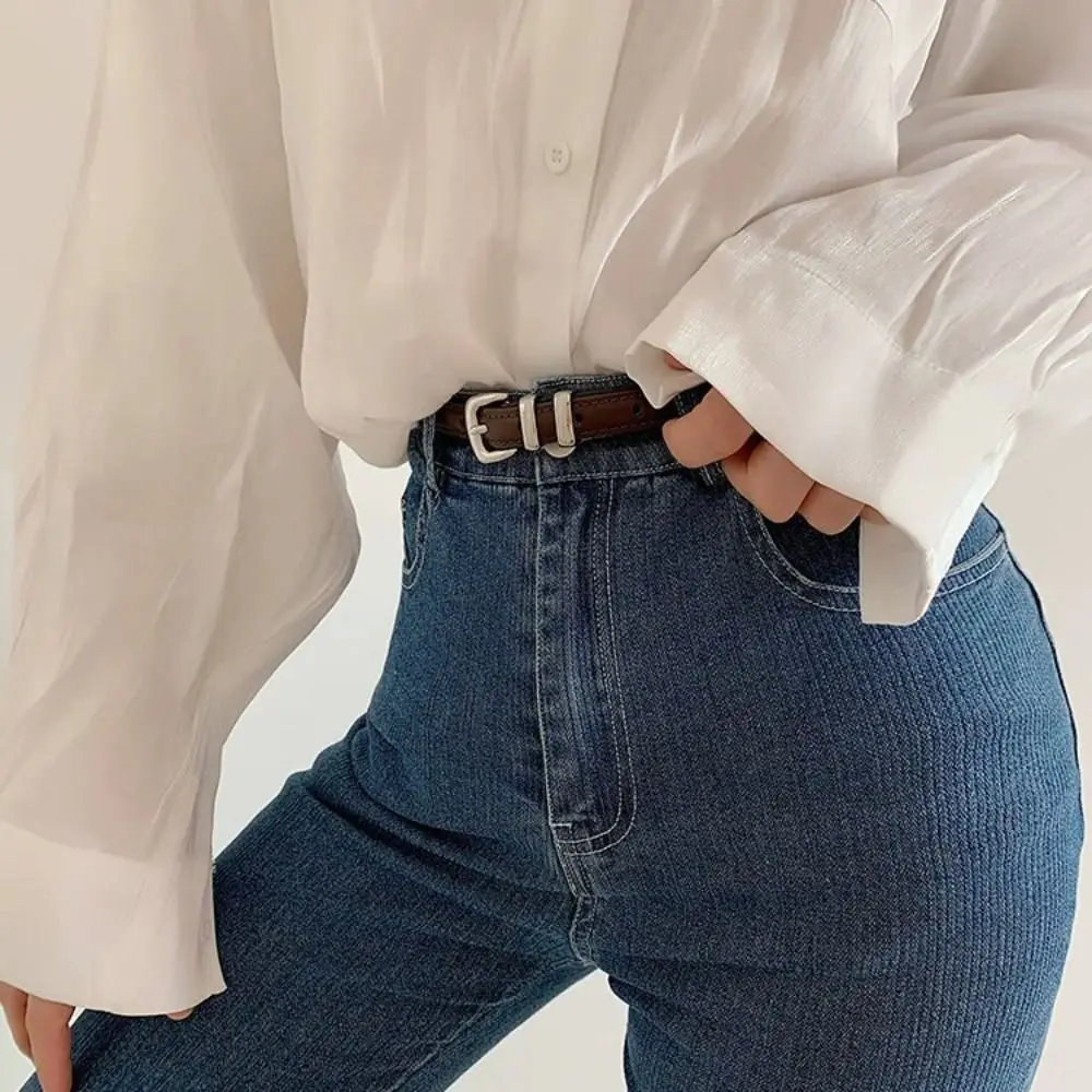 Cinturón de cuero PU Simple para mujer, hebilla de Pin plateada versátil, decoración de lujo, pantalones vaqueros finos para estudiantes, 1 ud.