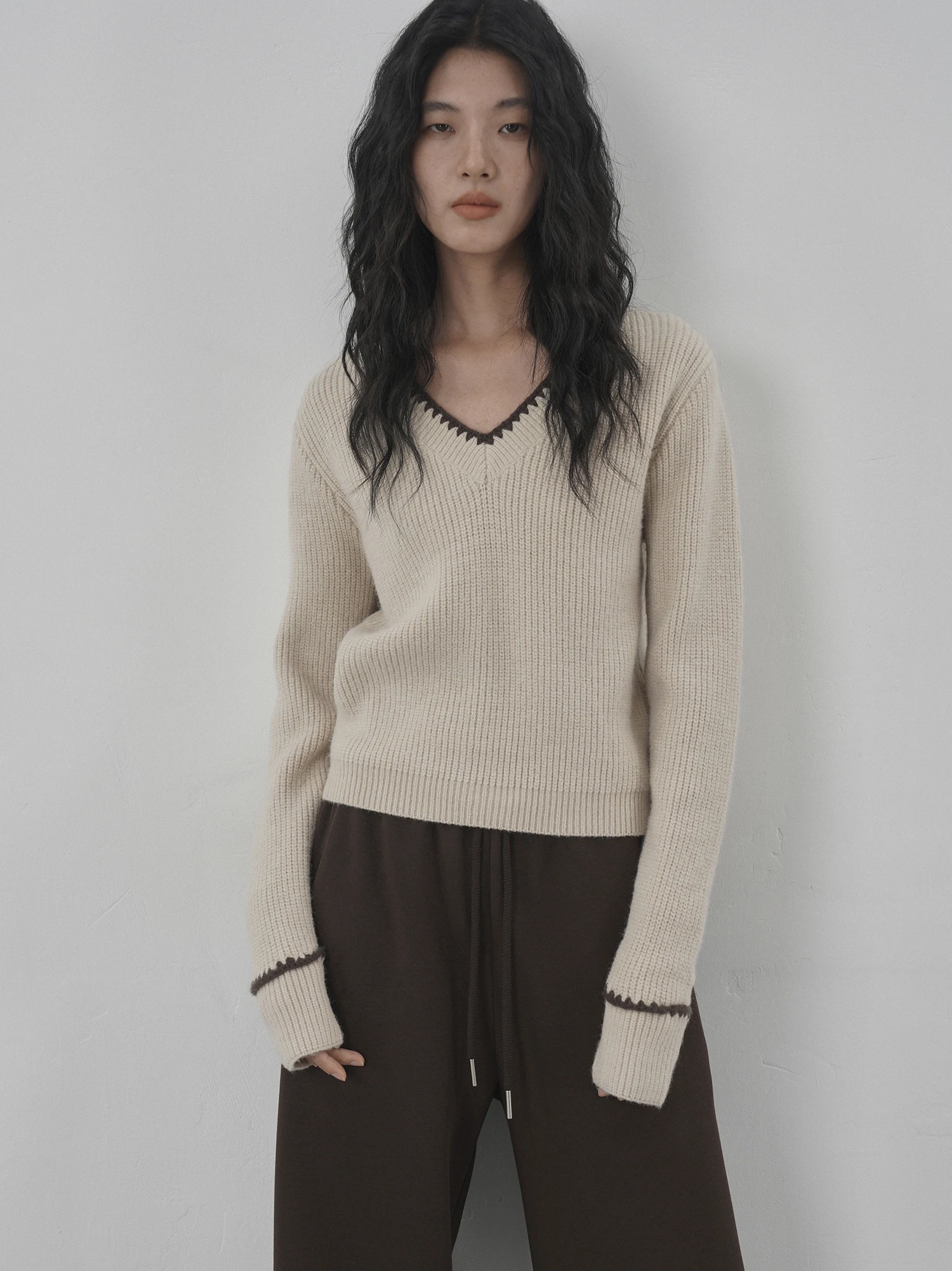 

EIGHTHMONTH Color Blo V-ne Knitwear Women's ort Sve Long Sve Warm Autumn Winter Top Faion Sensation Slimming De...