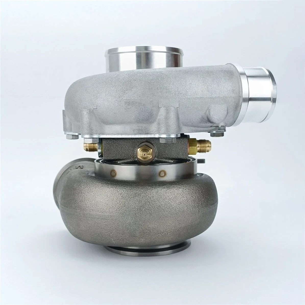 Turbosprężarka CRAFT Turbo G-Series G30-660 z odwróconym tokiem powietrza, mocowanie V-Band 880698-5002S 880694-5001S, przełożenie 0.83A/R, bez aktuatora.