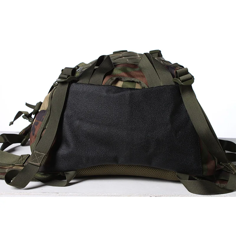 Уличная камуфляжная сумка