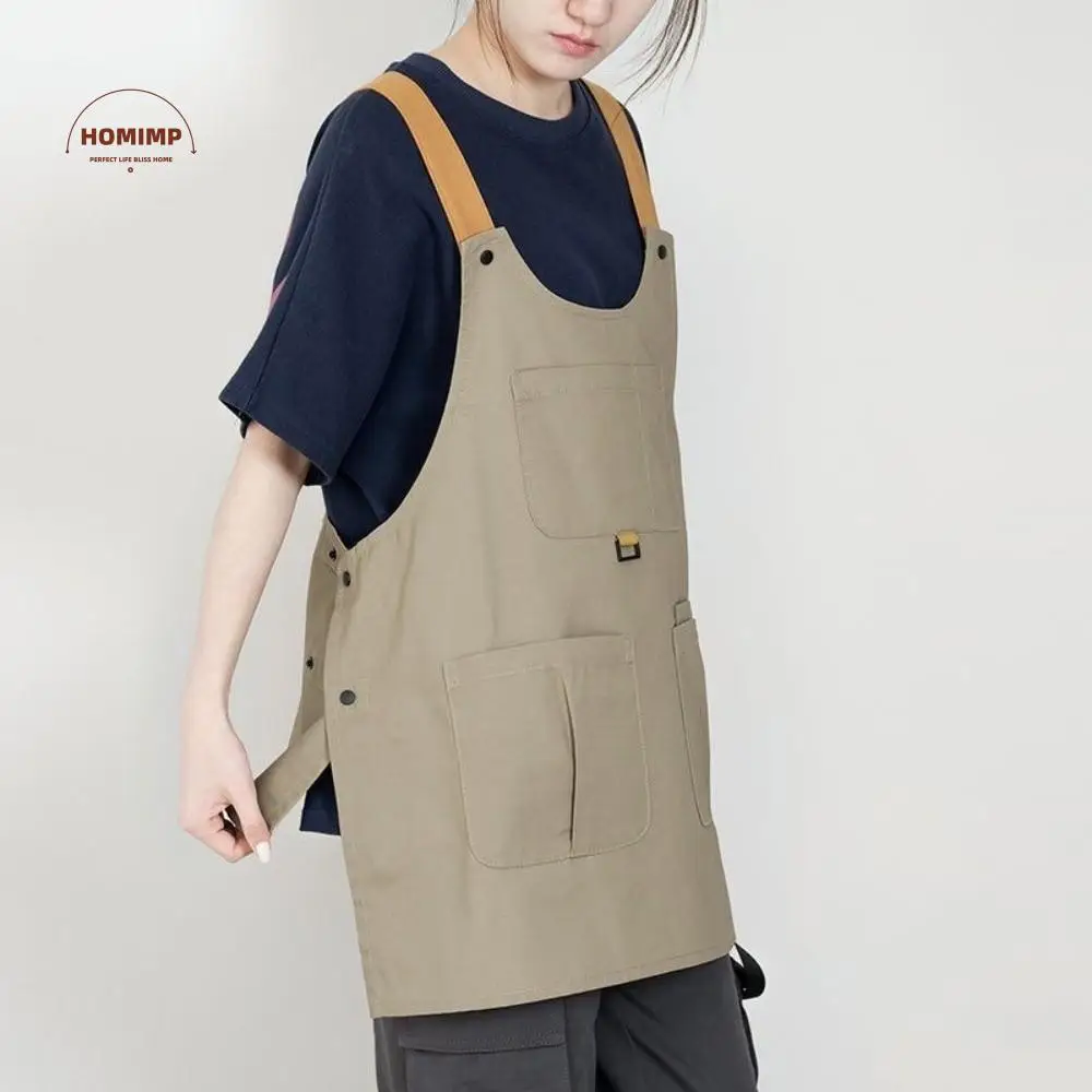 

Practical Wind Resistant Kitchen Apron Adjustable Polyester BBQ Apron Tooling Design with Multi-Pocket Oil Proof Apron Gardening