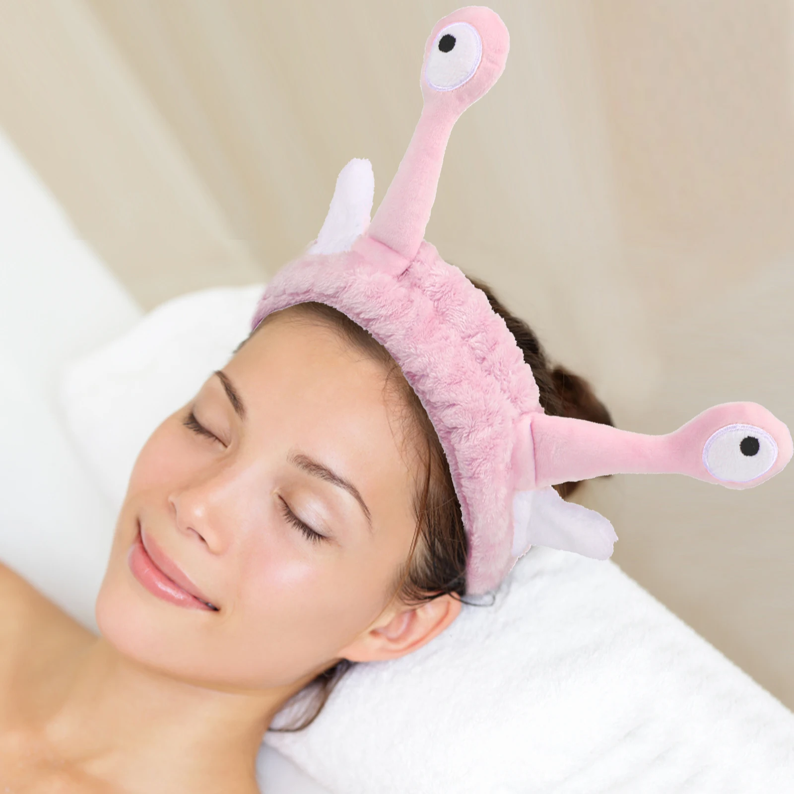 

2 Pcs Face Wash Hair Band Cute Snail Headband Soft Coral Fleece Material Spa Makeup Washing Easy Clean Pink Green