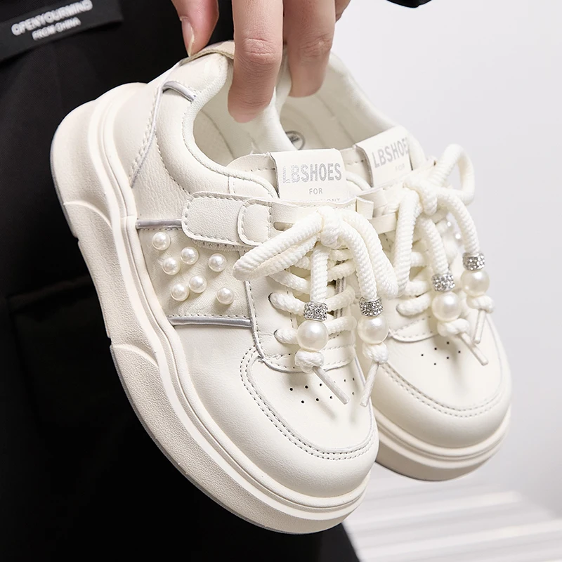 

Children's board shoes, girls' pearl versatile white shoes, 2025 new spring children's shoes, breathable leather surface, casual