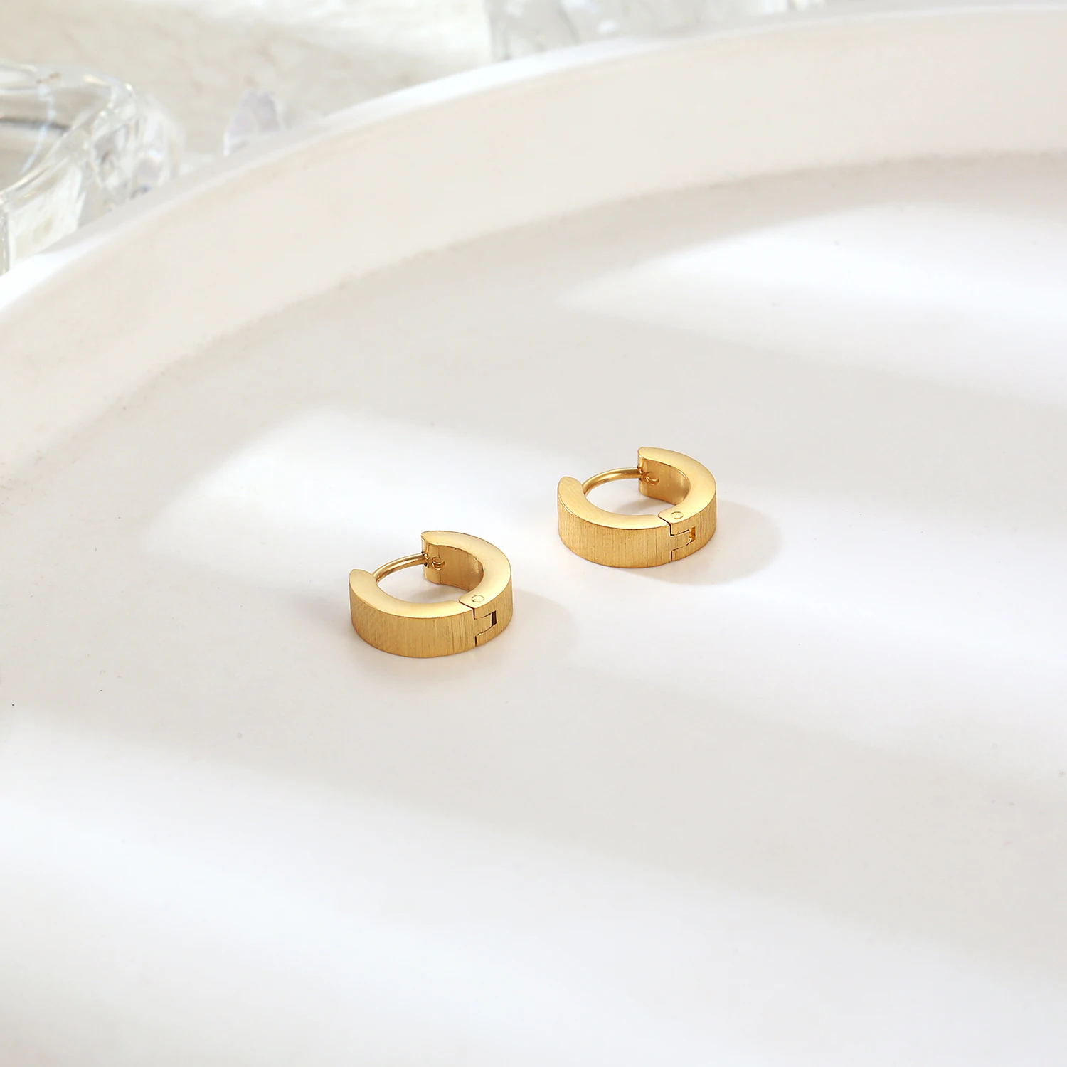 Stainless Steel Minimalism Sliver Color And Gold Plated Fashion Delicate Stud Earring Jewelry Gift For Women image 5