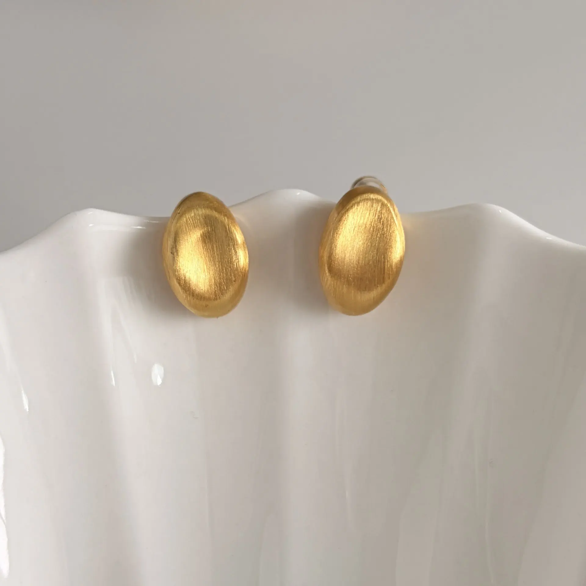 

Jenny&dave Handmade Brushed Oval Earrings For Women 925 Silver Needle Gold And Silver Earrings For Women