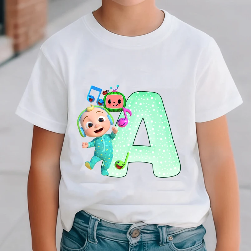 

Детские футболки Cocomelons в стиле аниме с мультяшным принтом и буквами A-Z, футболки с короткими рукавами для мальчиков и девочек, модные топы для маленьких детей, летняя одежда