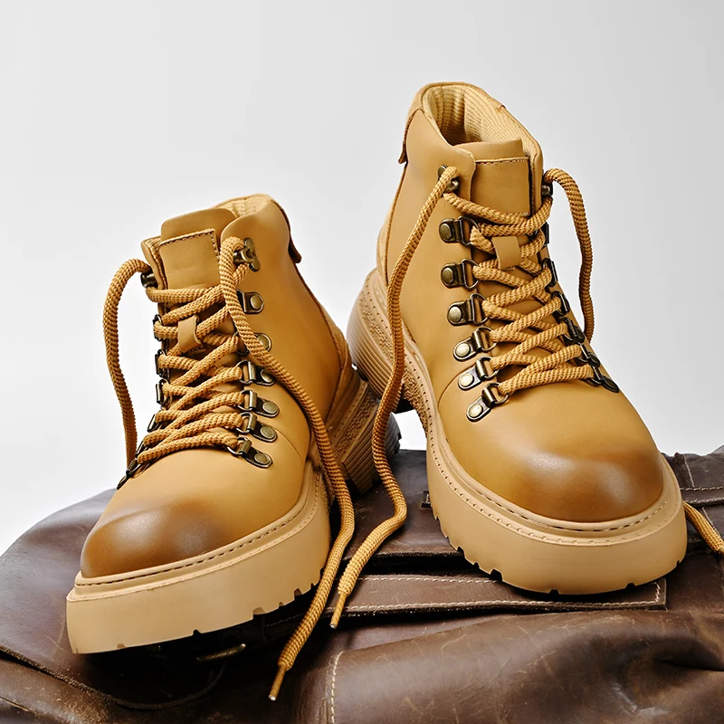 

New Autumn Winter Men Fashionable Casual High Top Boots Thick Soled Anti Slip Comfortable Classic Motorcycle Boots