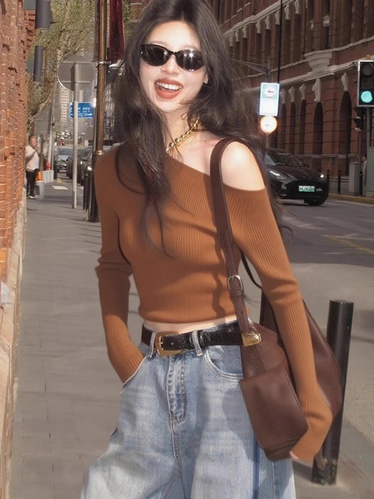 

Ранняя осень, топ с открытыми плечами, корейский ленивый стиль, ниша, дизайн, сплошной цвет, вязаный свитер для похудения