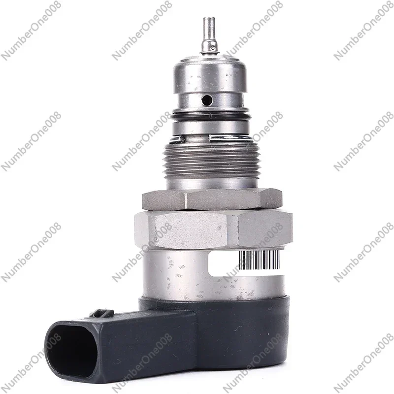 0281006246 High quality FUEL RAIL PRESSURE RELIEF LIMITER VALVE fit For BMW- 13538508158 ,8508157