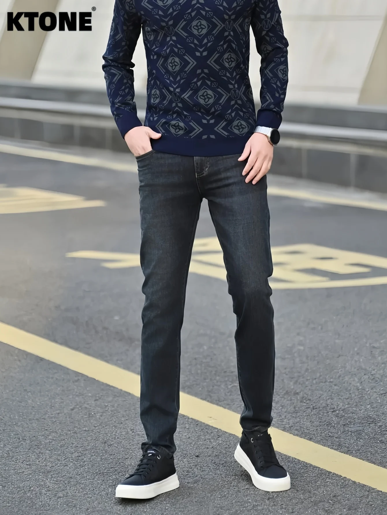 

Light Retro Black Slim Jeans For Man Y2K Drip For Dating Casual Trousers No accessories or belts included