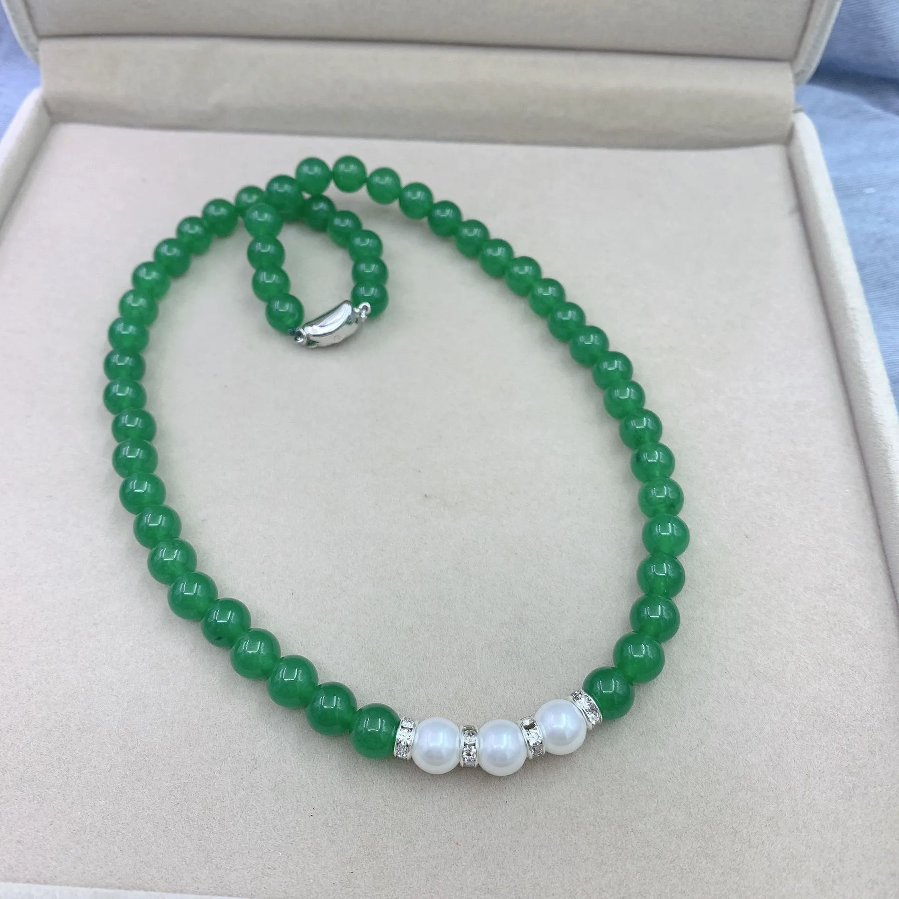 Charm Green Jade Jewelry Necklace Bracelet Earring Set Women's Luxurious and Elegant Clothing Matching Accessories Wholesale