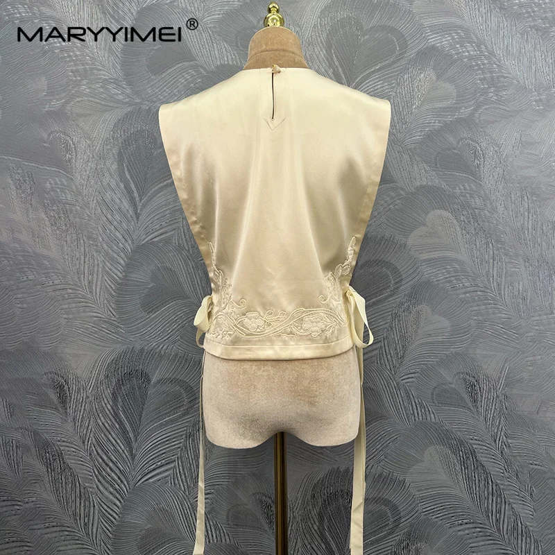 MARYYIMEI Solid Color Embroidered Vest Top Round Neck Sleeveless Top 2026 Autumn Fashion Women's New Style