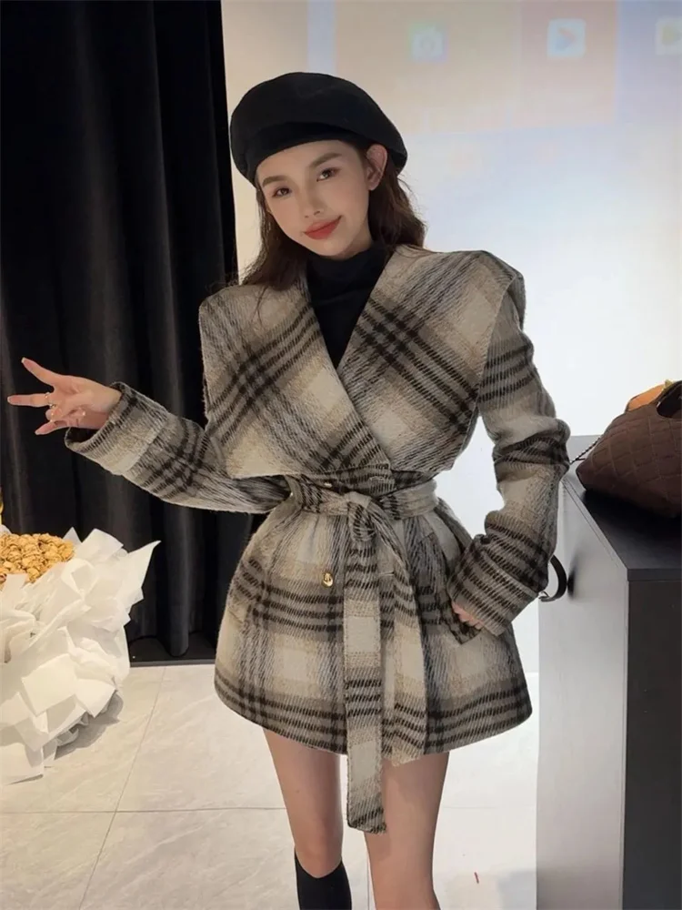 2025 Autumn Winter Plaid Woolen Coat Women New Korean Style Waist Cinching and Slimming High-Quality Mid Length Cotton Jacket