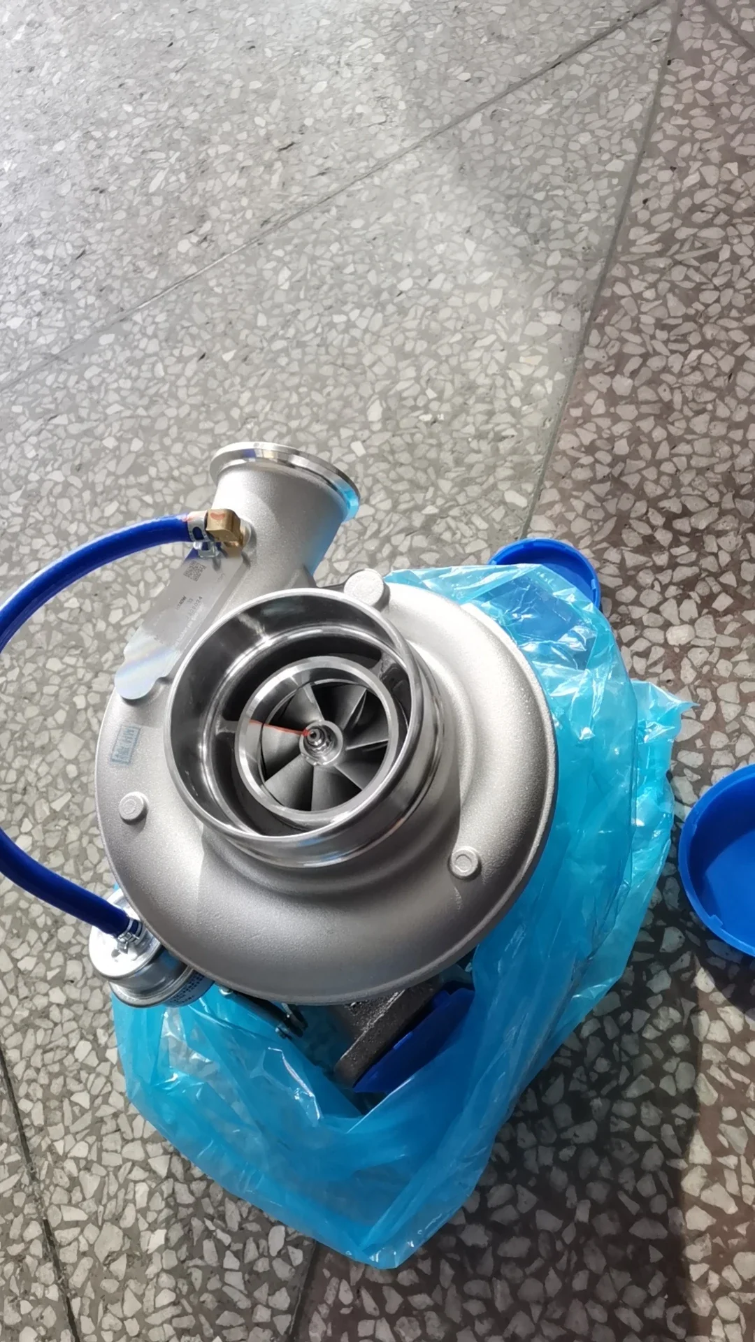 HX40W エンジン部品 ターボチャージャー 3591460 3591020