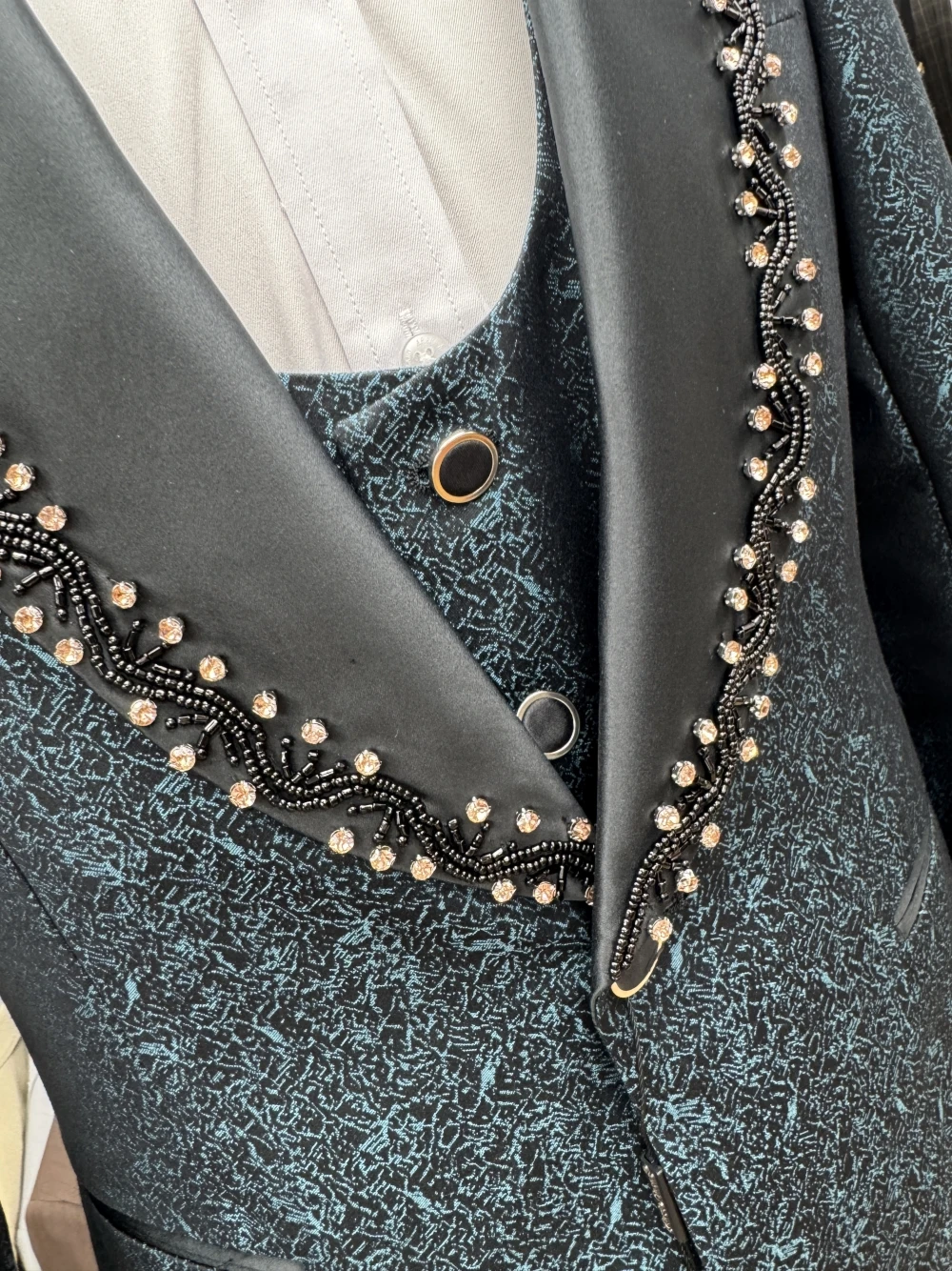 2025 Celebrity In Stock Crystals Men's Suit Hot Sale Single Breasted Handsome Tuxedo Banquet Jacket Vest Pants Groom Wear