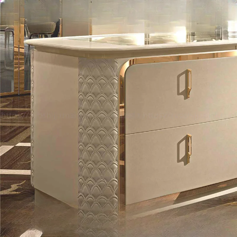 Cloakroom, mid-island cabinet, floor-to-ceiling overall jewelry storage, hard bag, Baibao Pavilion cabinet.