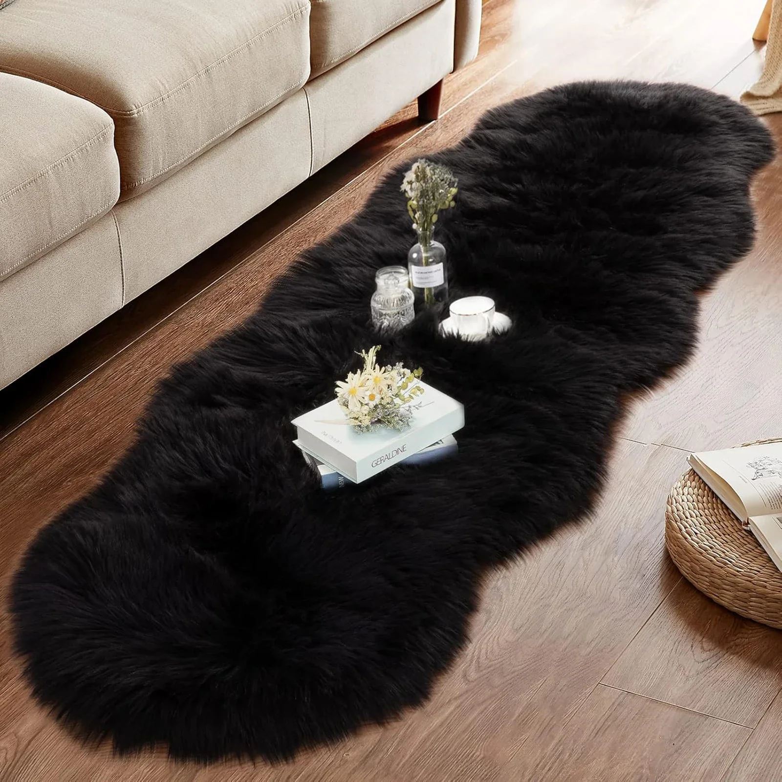 White Faux Sheepskin Fuzzy Carpet Fur Rugs for Bedroom Bedside Washable Fluffy Area Living Room Rug Shag Nursery Floor Mat Decor