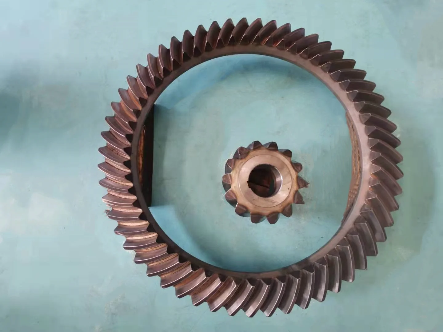 Crusher Parts Custom Steel Forging Large Bevel Gear High Quality 0.01 Tolerance Quenching Tempering