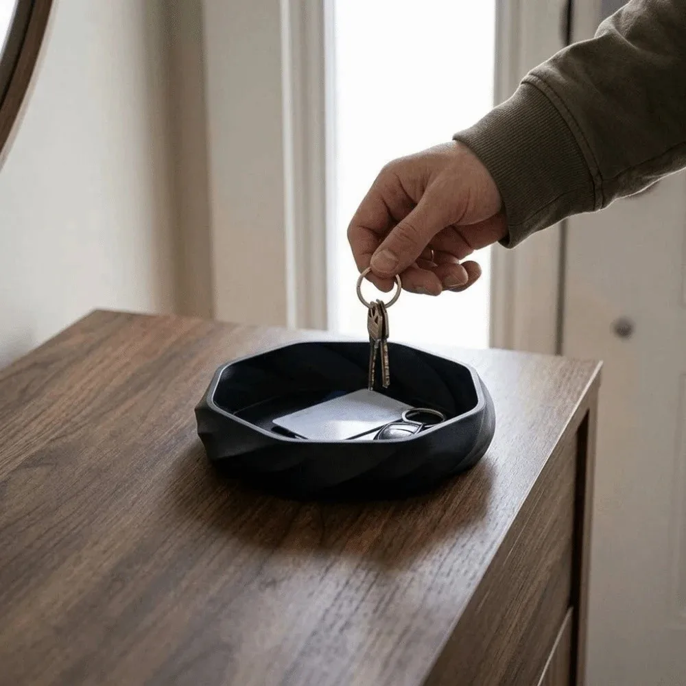 Multi-functional 3D Printed Smooth Swirl Storage Tray Matte Simple Small Item Holder Plastic Jewelry Dish Vanity Table