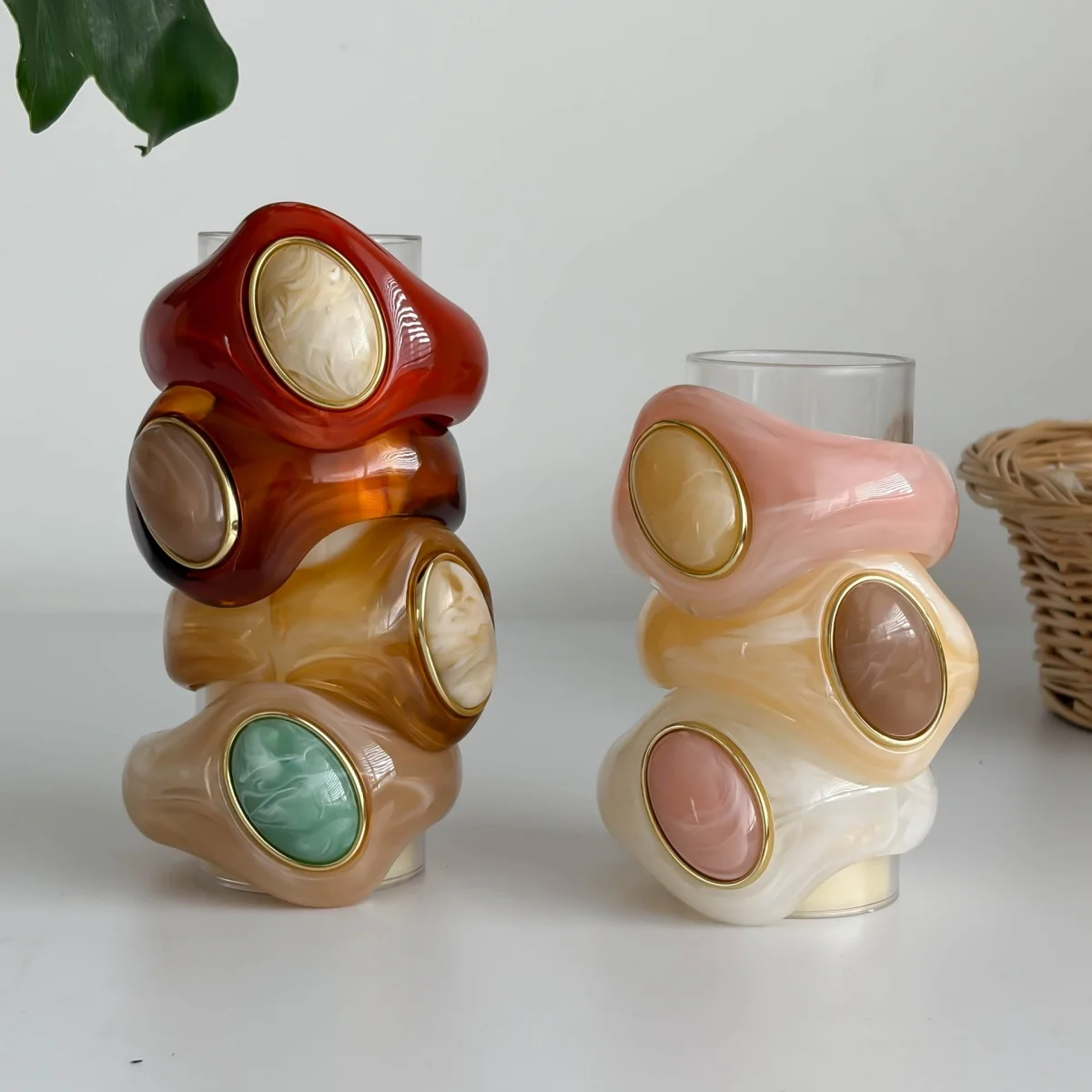 KMVEXO 18 Color Exaggerated Oval Resin Stone Acrylic Chunky Bracelet Vintage Irregular Geometric Wide Bangles for Women Jewelry