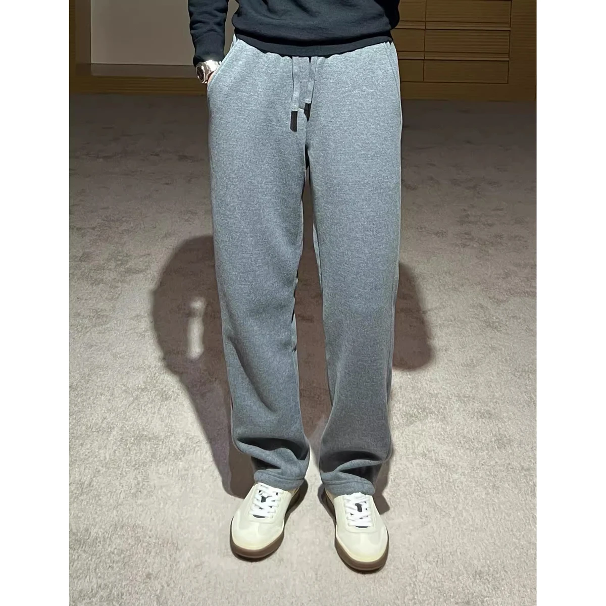 

Men's Casual Sports Pants Autumn Winter Loose Straight Leg Drapey Wide Leg Luxury Long Sweatpants Busin Casual Trousers