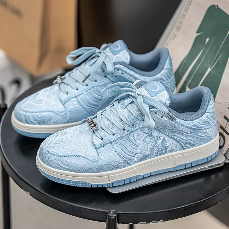 

The latest popular original design women's training couple multifunctional street sports shoes are hard, durable, and breathable