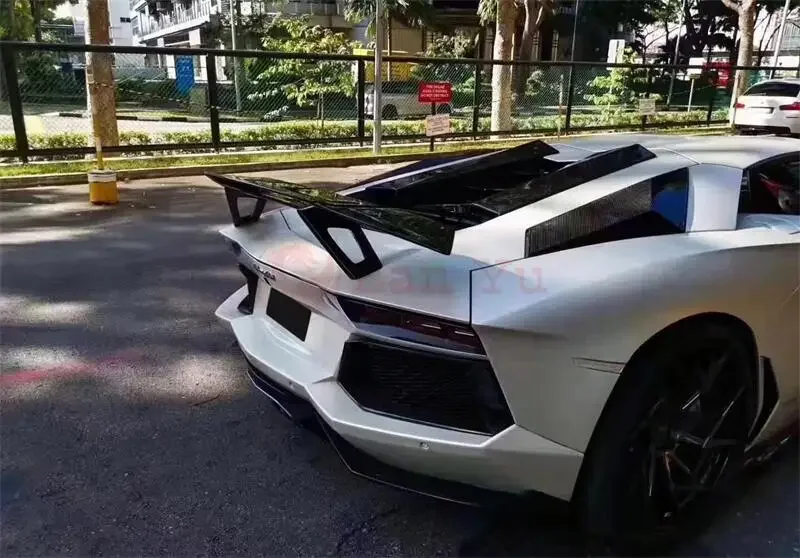 Nov Style Carbon Fiber Rear Wing Spoiler for Lamborghini Aventador LP700-4 LP720-4 LP750 2011-2018