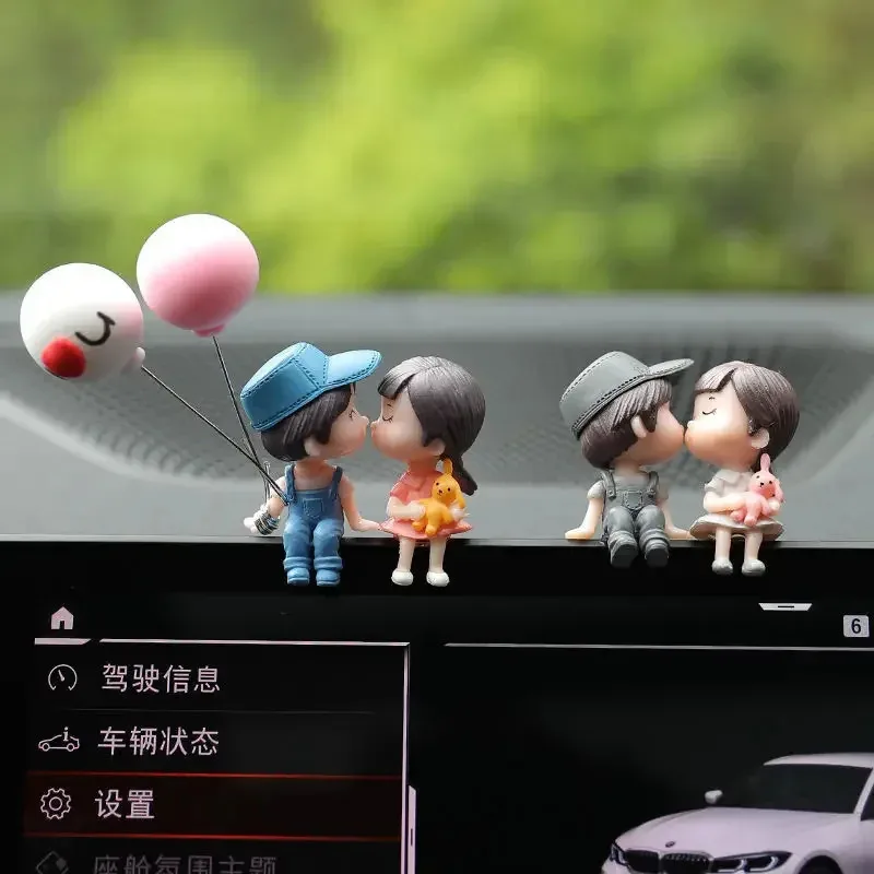 1/3pcs Car Couple Ornaments Car Interior Accessories Cute Kissing Couple Dolls Electric Car Decoration Ornaments Small Ornaments