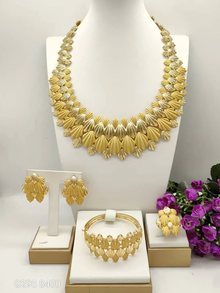 l'ultimo-set-di-gioielli-italiani-con-conchiglie-personali-unico-speciale-llaveros-collare-pulseras-pin-tentacoli-pendenti-anillo-set-da-4-pezzi