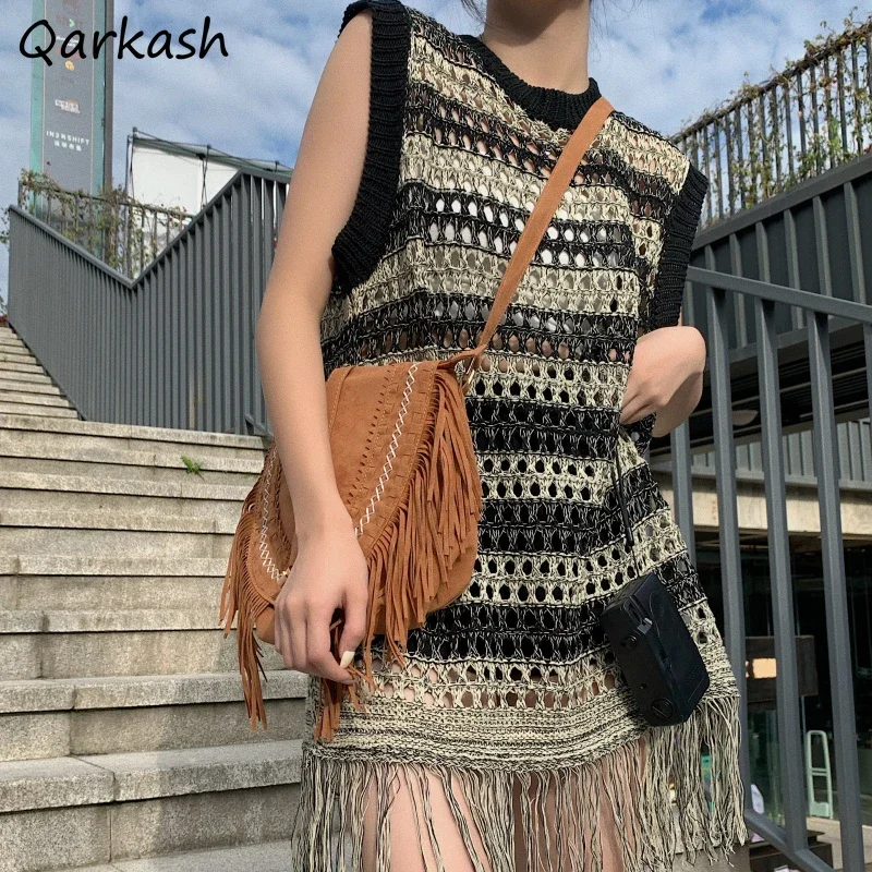 

Knitted Hollow Out Sweater Vests Women Bohemian Striped Tassel Soft Baggy Vintage French Style Design All-match Tops Chic Girl