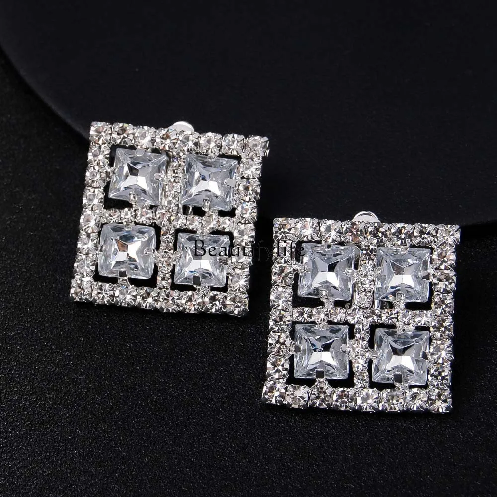 

Stylish square ear clips for women without ear piercings, simple super flash rhinestone geometric accessories