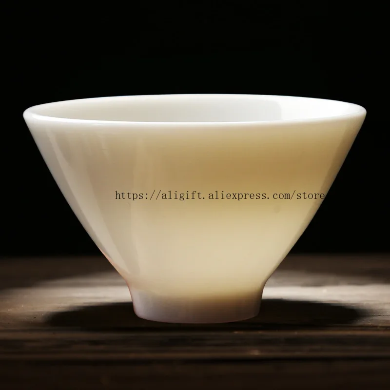 

Керамическая чашка Master Cup Высококачественный керамический подарочный набор Персональная чашка с одной лепестковой оправой