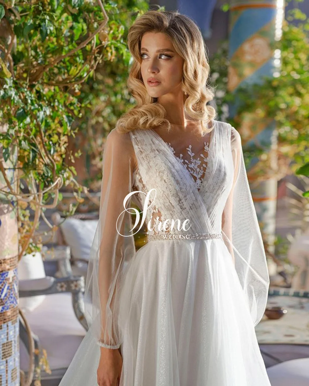 Sirene-A-Line Vestidos De Casamento De Tule, O-Neck, Manga Comprida, Apliques De Renda, Plissados, Sem Costas, Button Train, Vestidos De Noiva Modernos, Ilusão