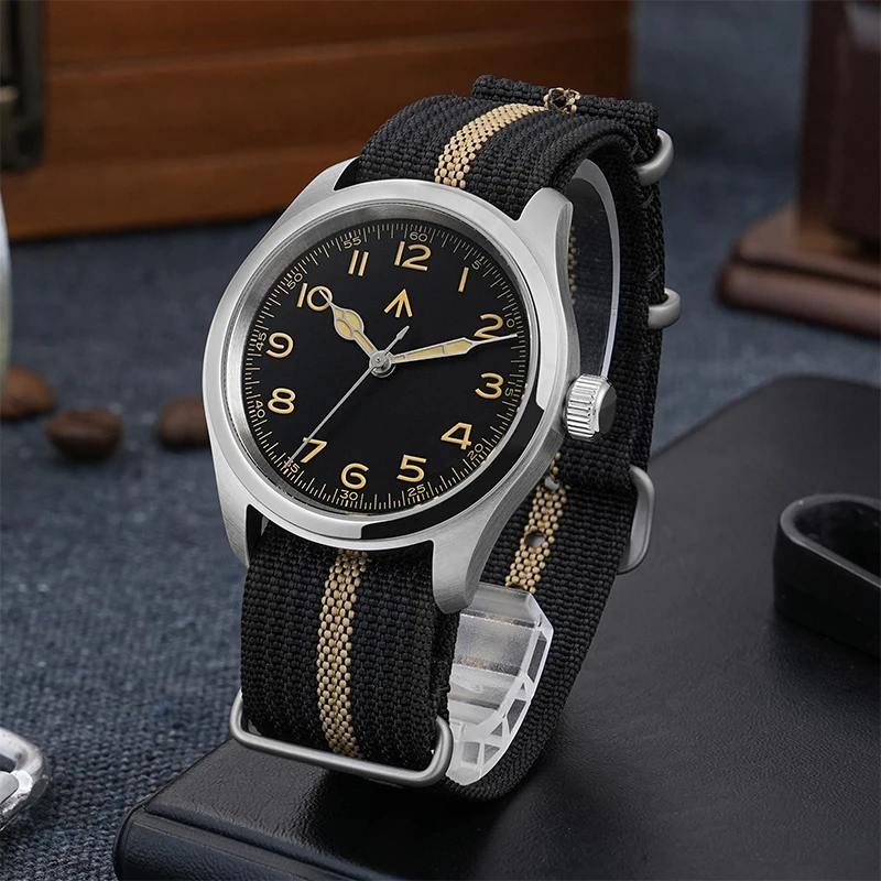 Militado ML08 Quartz Watch VH31 Movement Double Domed Sapphire Crystal Wristwatch Super C3 Green Luminous 38mm Vintage Watches