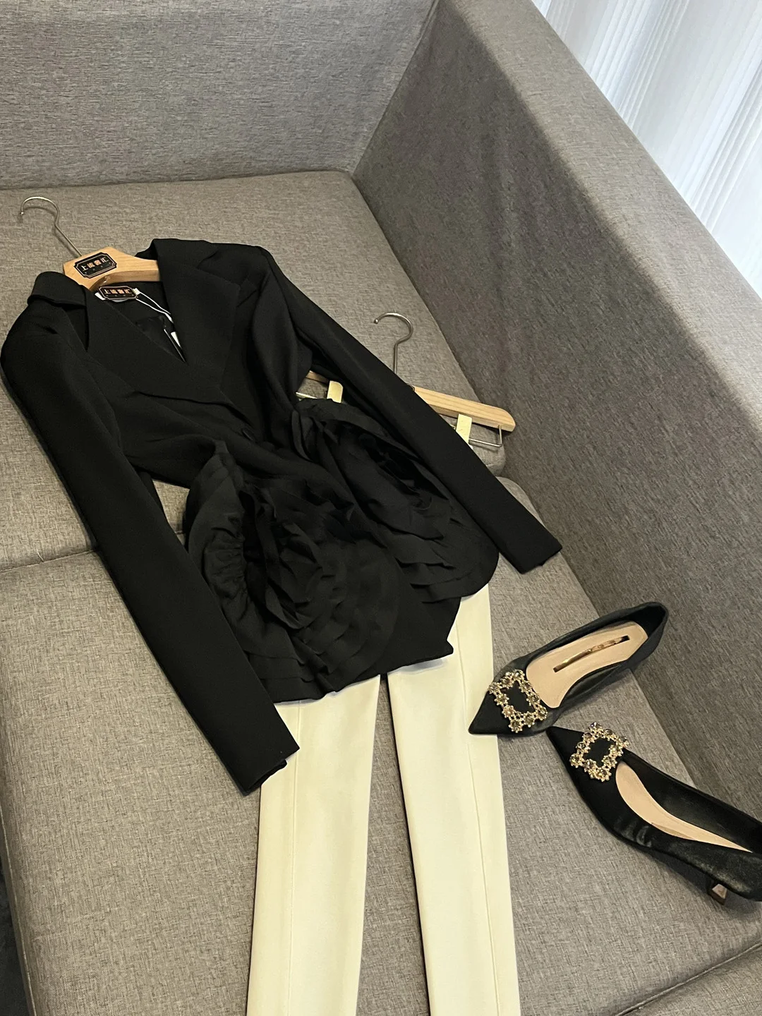 Slim Fit Floral Embroidery Single Button Suit Jaet Women's Busin Wear Long Sve European Sle Faion 2025 Autumn New