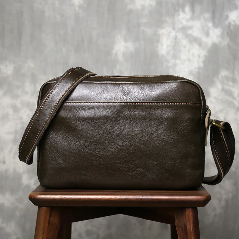 Men's Vintage Messenger Bag Genuine Leather Crossbody Bag, Retro Distressed Shoulder Bag for Casual Sporty Style