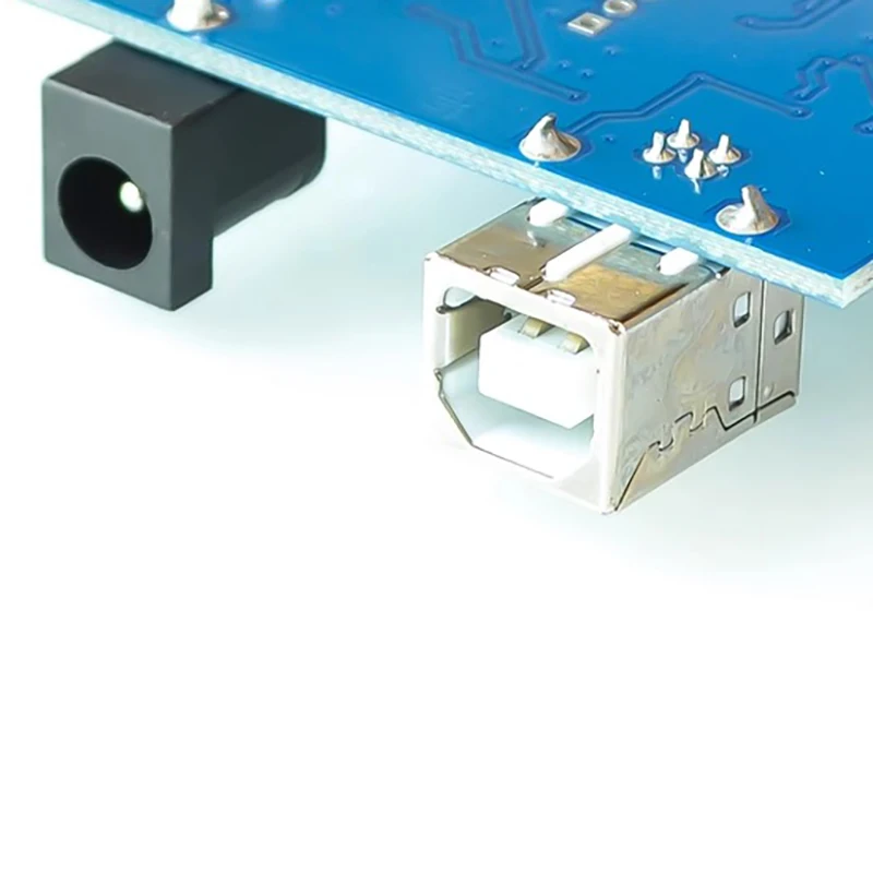 Open Source Development Board MEGA2560 R3 Improved Version (ATmega2560-16AU CH340G) with Data Cable