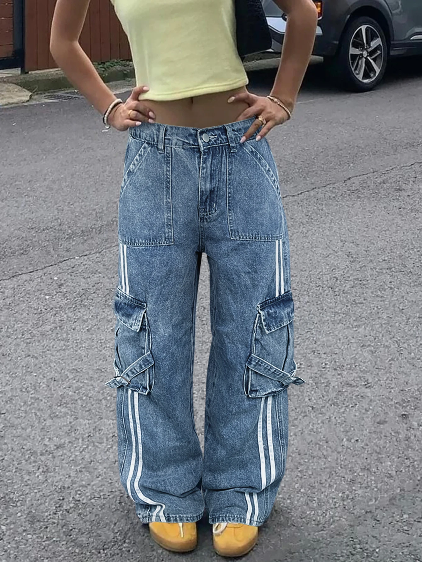 Clamshell pocket overalls, baggy version of inelastic striped side pocket loops with Y2K and Kpop style straight leg jeans