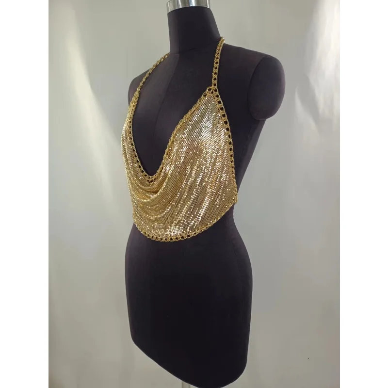 Damen-Top aus goldenem Metallnetz mit Ketten-Halterneck, drapiertem U-Ausschnitt, rückenfreiem Crop-Top und verstellbarem Ketten-Body-Harness für Party, Rave und Festival – Detail 4