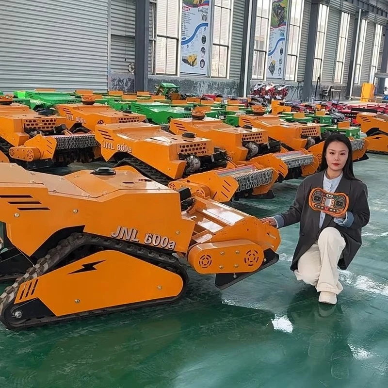 Efficient 800mm RC Lawn Mower  Engine Crawler Lawn Mower Remote Control Grass Mulcher with Good Price
