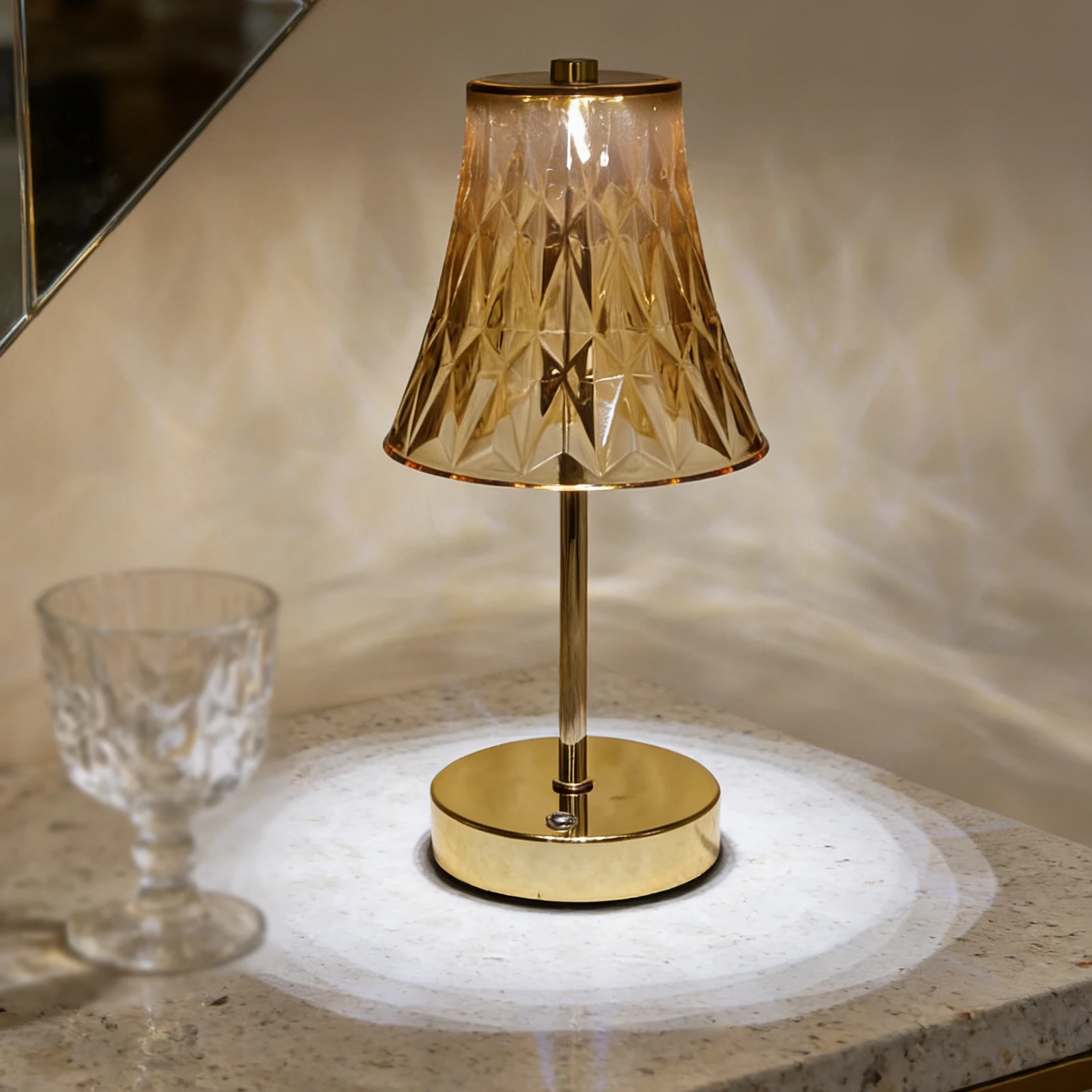 

Роскошная настольная LED-лампа с алмазной текстурой, регулируемая теплая атмосферная подсветка для спальни, гостиной, домашнего декора