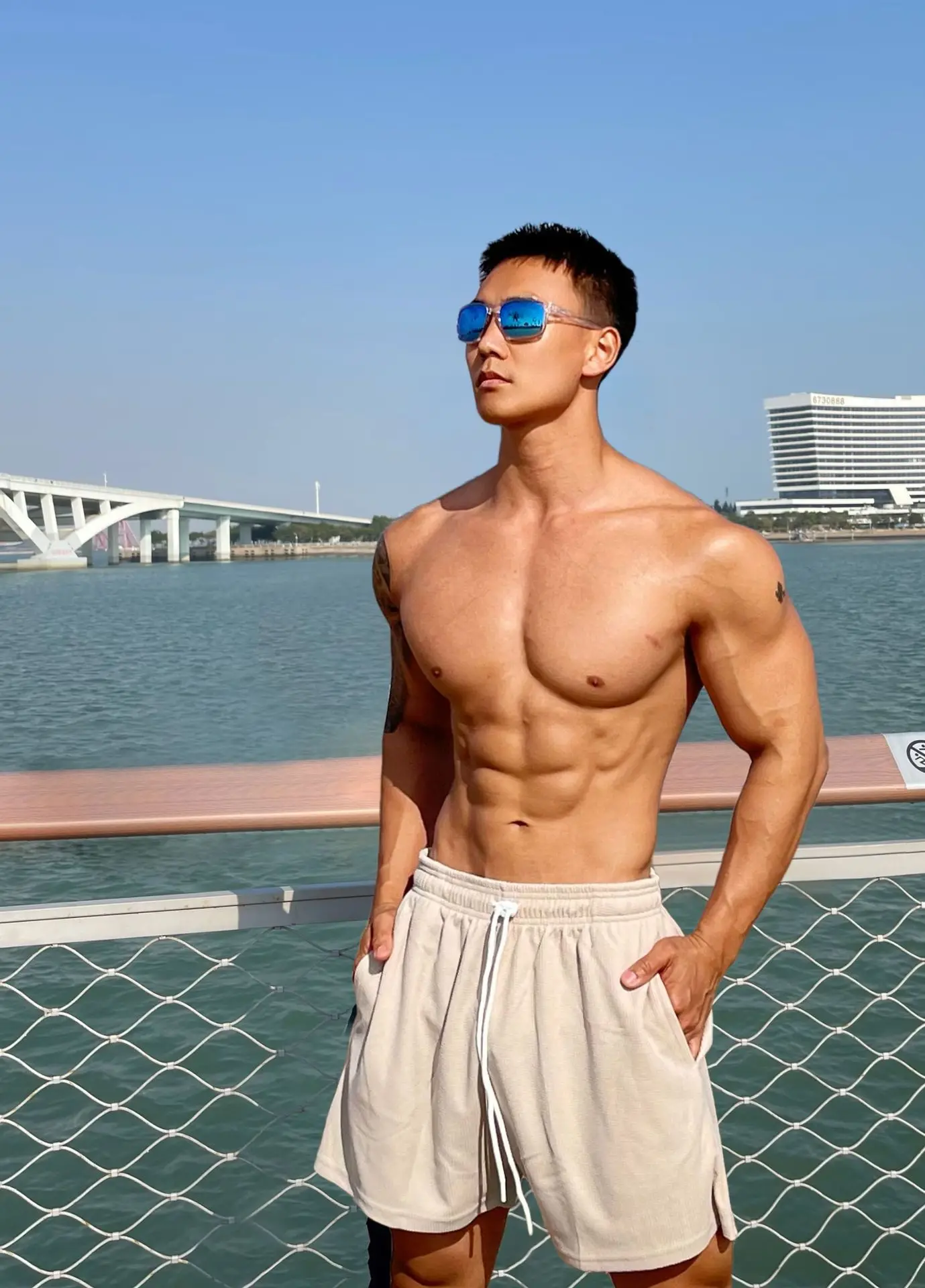 

Новинка 2024, спортивные и повседневные Вафельные Мужские шорты, летние мужские шорты для фитнеса, бега, тренировок на открытом воздухе