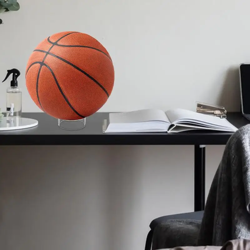 ลูกอะคริลิคขาตั้ง CLEAR รอบขาตั้งผู้ถือสําหรับฟุตบอลบาสเกตบอลรักบี้ฟุตบอลเทนนิสฟุตบอล