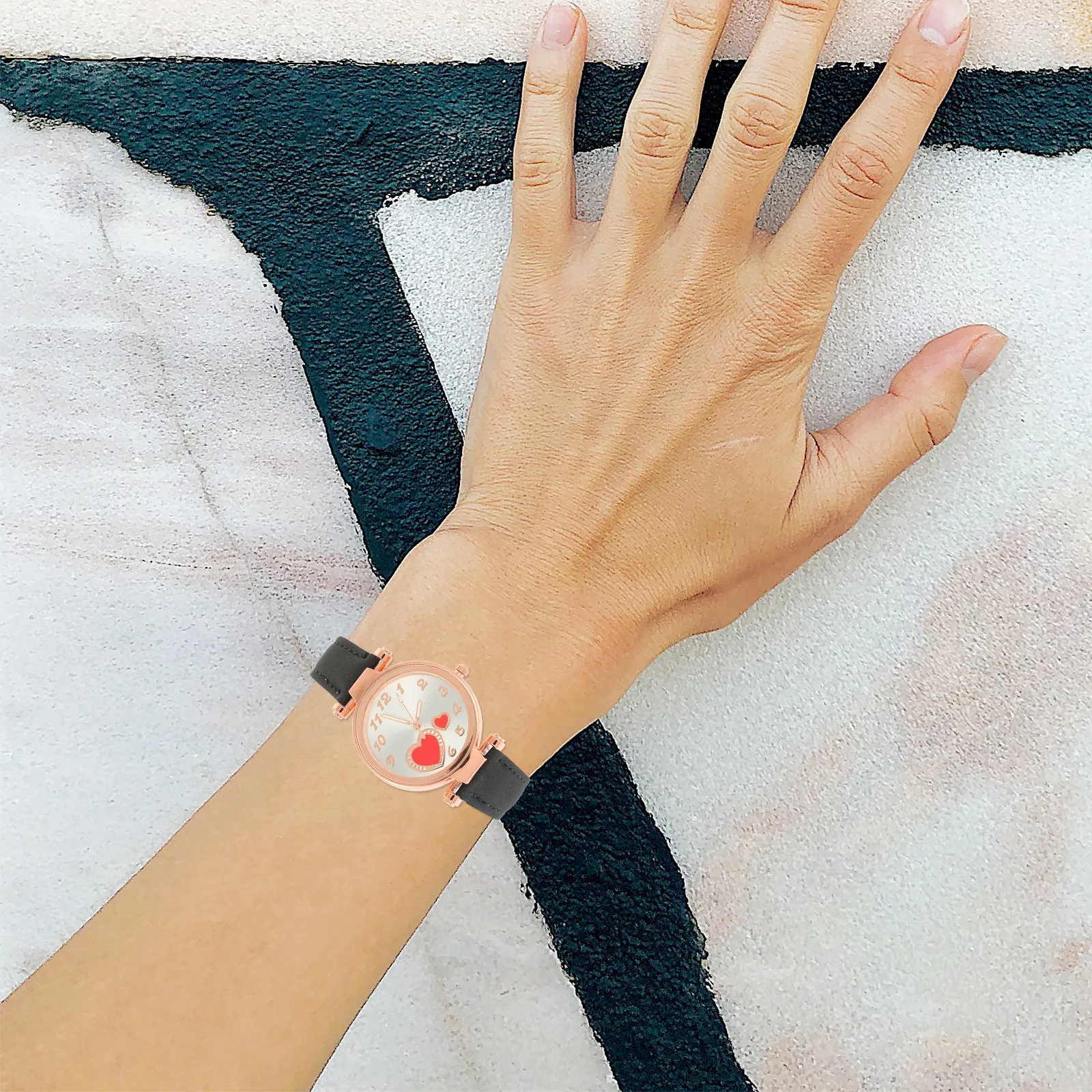 

Женские кварцевые наручные часы, модные часы с регулируемым ремешком, легкие, элегантные, для повседневной носки, для вечеринок, школы, подарок для нее