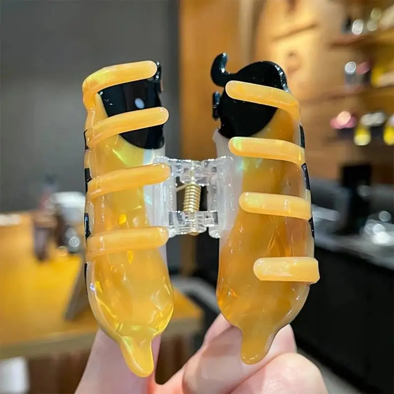 Cartoon Hair Claw For Women Cute Bee Ball Shape Shark Hair Gripper Claw Creative Acrylic Animal Hair Clip Girls Hair Accessories - view 4