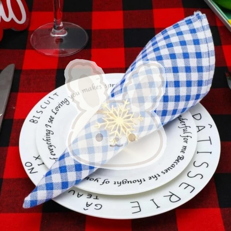 1Pcs Christmas Metal Napkin Ring Snowflake Reindeer Tree Design for Farmhouse Xmas Dinner Table Decoration