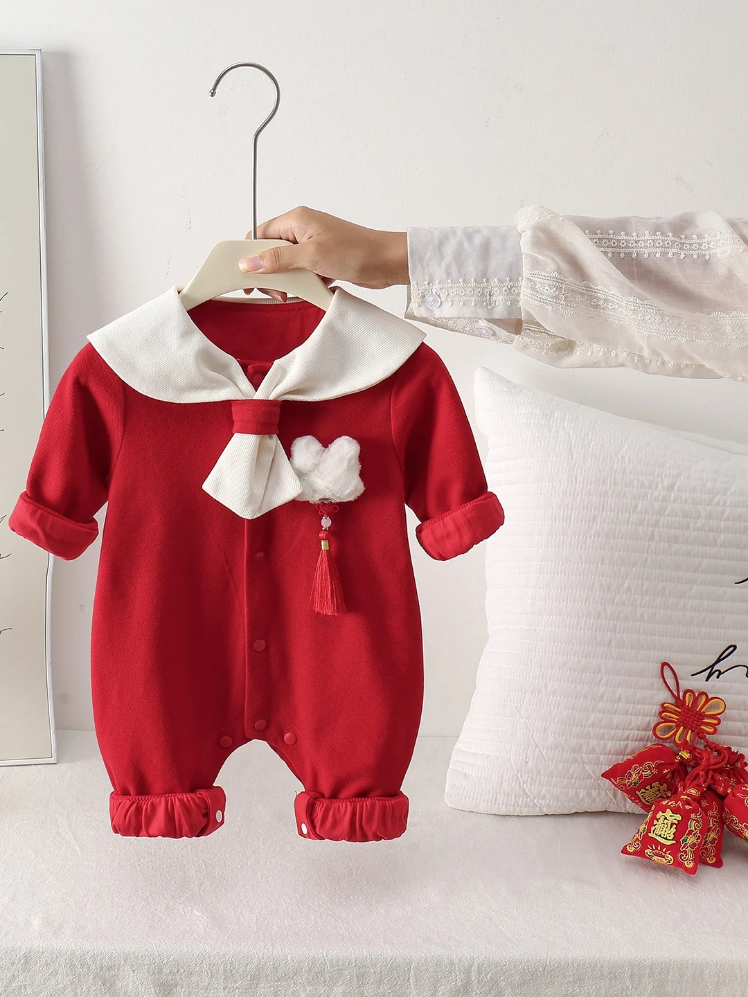 

New 2025 Autumn Outfit Baby Girl Rer Suit Red Cling Clothes for Small Age Babies High Waist Long Pants Cotton Blend