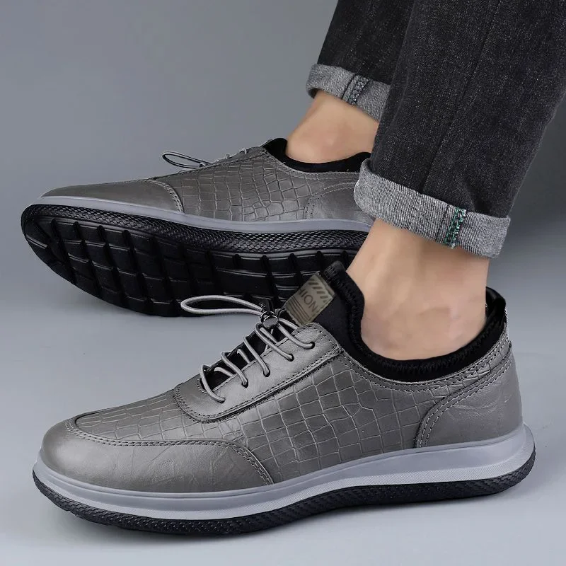 Men's Casual Shoes 2026 New Leather Shoes for Men Comfortable Soft Sole Moccasin Breathable Non-slip Walking Shoes Men Sneakers